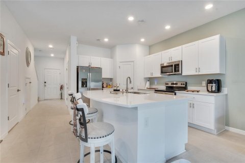 Townhouse in Kissimmee, Florida 3 bedrooms, 144.46 sq.m. № 1670837 - photo 11