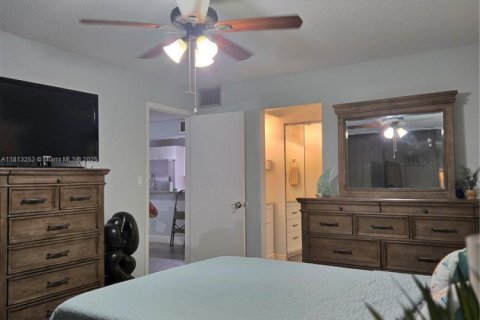Villa ou maison à vendre à Pembroke Pines, Floride: 3 chambres, 113.15 m2 № 1761653 - photo 17