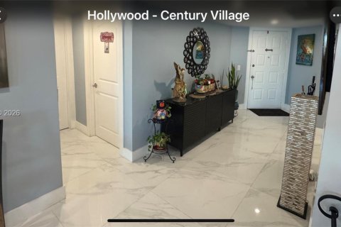 Condo in Pembroke Pines, Florida, 2 bedrooms  № 2051726 - photo 6