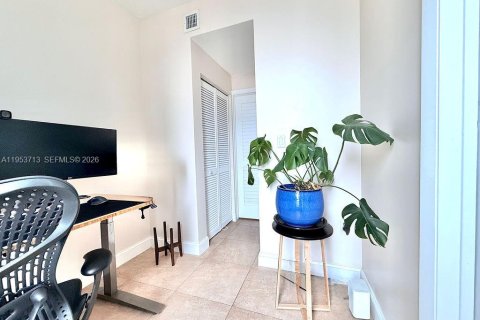 Copropriété à vendre à Miami, Floride: 1 chambre, 64.38 m2 № 2010466 - photo 23