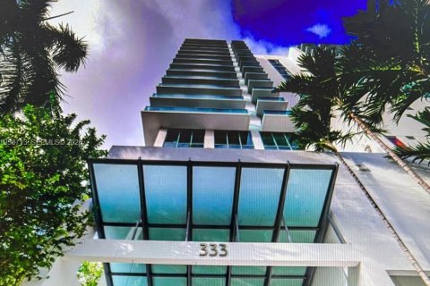 Copropriété à vendre à Miami, Floride: 1 chambre, 64.38 m2 № 2010466 - photo 2