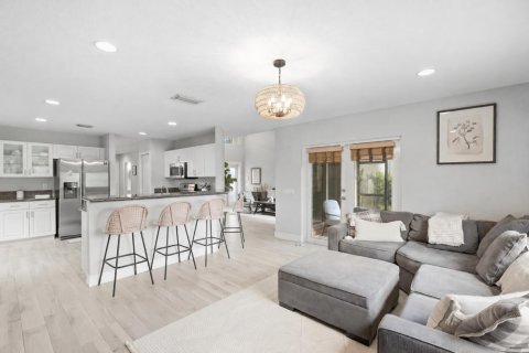 Villa ou maison à vendre à Royal Palm Beach, Floride: 4 chambres, 207.92 m2 № 2390297 - photo 10
