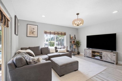 Villa ou maison à vendre à Royal Palm Beach, Floride: 4 chambres, 207.92 m2 № 2390297 - photo 11