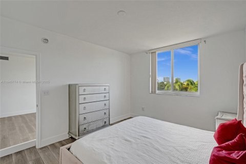 Купить кондоминиум в Авентура, Флорида 2 спальни, 98.66м2, № 1846165 - фото 16