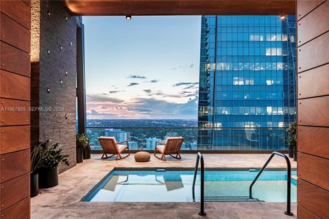 Condo in Miami, Florida, 1 bedroom  № 2029171 - photo 18