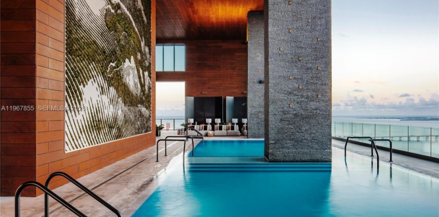 Condo in Miami, Florida, 1 bedroom  № 2029171