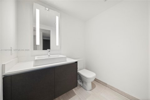 Condo in Miami, Florida, 1 bedroom  № 2029171 - photo 10