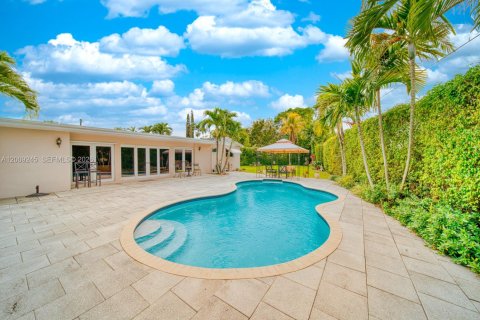 Casa en venta en Miami, Florida, 4 dormitorios № 2176604 - foto 6