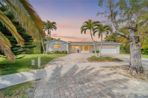 Casa en venta en Miami, Florida, 4 dormitorios № 2176604 - foto 4