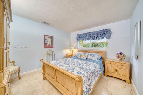Casa en venta en Miami, Florida, 4 dormitorios № 2176604 - foto 24