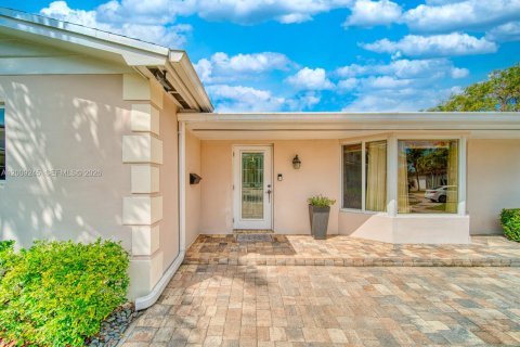 Casa en venta en Miami, Florida, 4 dormitorios № 2176604 - foto 5