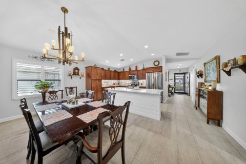 Villa ou maison à vendre à Port St. Lucie, Floride: 3 chambres, 163.14 m2 № 2241927 - photo 13