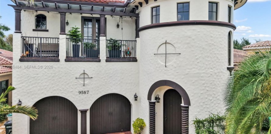 Villa ou maison à Parkland, Floride 5 chambres, 367.61 m2 № 2173718