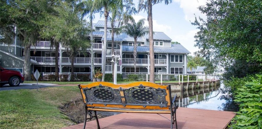 Condo in Palm Harbor, Florida, 2 bedrooms  № 1690359