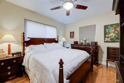 Villa ou maison à vendre à Miami, Floride: 3 chambres, 101.08 m2 № 1997565 - photo 15