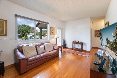 Villa ou maison à vendre à Miami, Floride: 3 chambres, 101.08 m2 № 1997565 - photo 8
