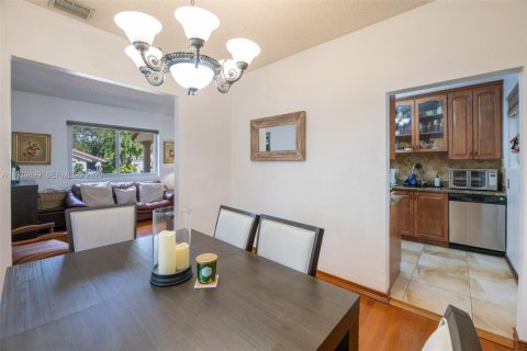 Villa ou maison à vendre à Miami, Floride: 3 chambres, 101.08 m2 № 1997565 - photo 10