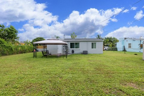 Villa ou maison à vendre à West Palm Beach, Floride: 3 chambres, 86.96 m2 № 2429806 - photo 16