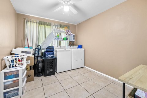 Villa ou maison à vendre à West Palm Beach, Floride: 3 chambres, 86.96 m2 № 2429806 - photo 15