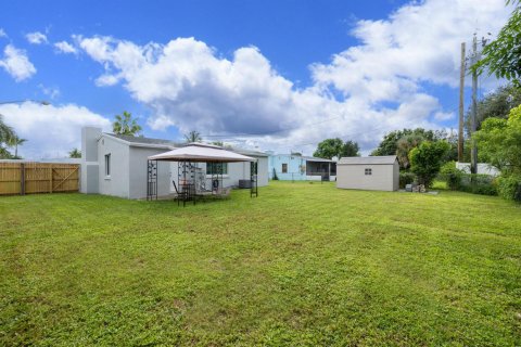 Villa ou maison à vendre à West Palm Beach, Floride: 3 chambres, 86.96 m2 № 2429806 - photo 18