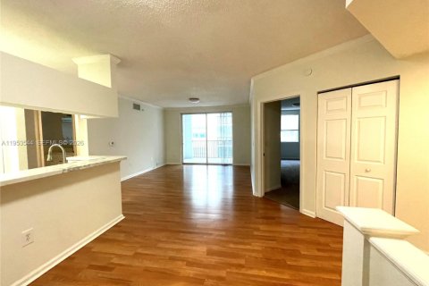 Condo in Sunny Isles Beach, Florida, 3 bedrooms  № 2007896 - photo 11