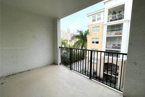 Condo in Sunny Isles Beach, Florida, 3 bedrooms  № 2007896 - photo 16