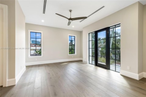 Casa en venta en Fort Lauderdale, Florida, 7 dormitorios, 557.41 m2 № 1953961 - foto 30