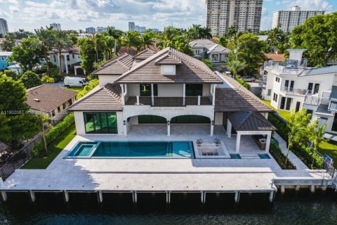 Casa en venta en Fort Lauderdale, Florida, 7 dormitorios, 557.41 m2 № 1953961 - foto 5