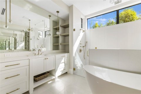 Casa en venta en Fort Lauderdale, Florida, 7 dormitorios, 557.41 m2 № 1953961 - foto 26