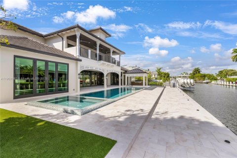 Casa en venta en Fort Lauderdale, Florida, 7 dormitorios, 557.41 m2 № 1953961 - foto 12