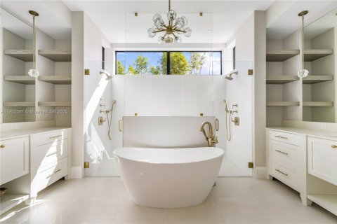Casa en venta en Fort Lauderdale, Florida, 7 dormitorios, 557.41 m2 № 1953961 - foto 25