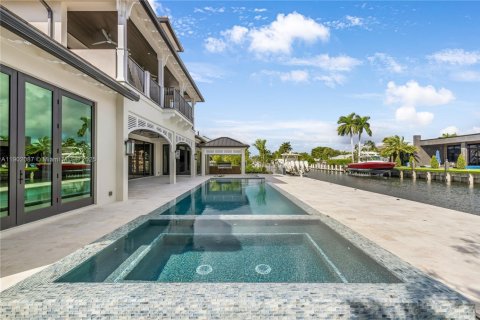 Casa en venta en Fort Lauderdale, Florida, 7 dormitorios, 557.41 m2 № 1953961 - foto 13
