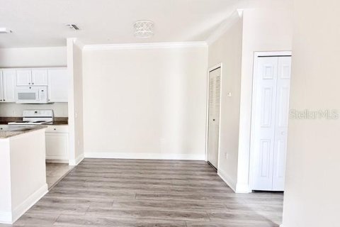 Copropriété à louer à Winter Garden, Floride: 2 chambres, 117.43 m2 № 2406947 - photo 10