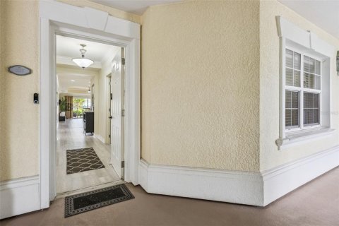 Купить кондоминиум в Фор-Корнерс, Флорида 5 комнат, 151.43м2, № 2232017 - фото 7