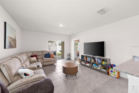 House in Wesley Chapel, Florida 3 bedrooms, 140.84 sq.m. № 2422828 - photo 19