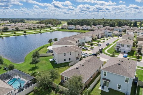 House in Wesley Chapel, Florida 3 bedrooms, 140.84 sq.m. № 2422828 - photo 4