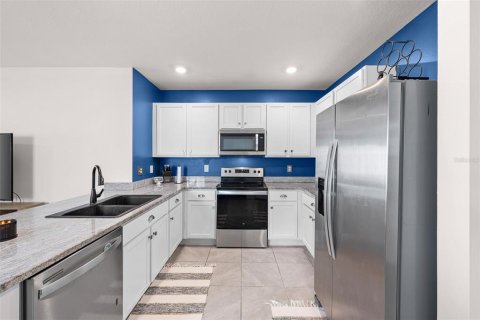 House in Wesley Chapel, Florida 3 bedrooms, 140.84 sq.m. № 2422828 - photo 14
