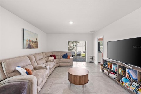 House in Wesley Chapel, Florida 3 bedrooms, 140.84 sq.m. № 2422828 - photo 17