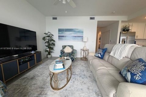 Condo in Ave Maria, Florida, 2 bedrooms  № 1955969 - photo 8