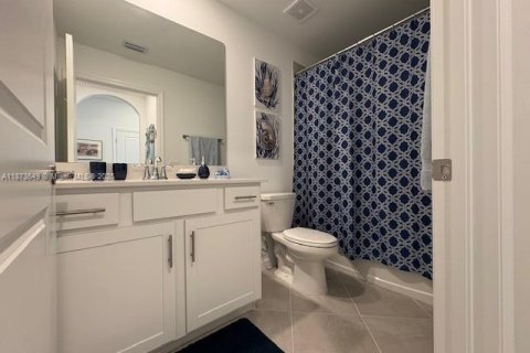 Condo in Ave Maria, Florida, 2 bedrooms  № 1955969 - photo 21