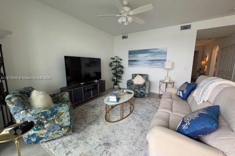 Condo in Ave Maria, Florida, 2 bedrooms  № 1955969 - photo 9