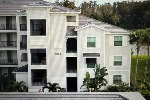 Condo in Ave Maria, Florida, 2 bedrooms  № 1955969 - photo 30