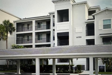 Condo in Ave Maria, Florida, 2 bedrooms  № 1955969 - photo 28