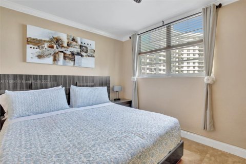 Condominio en venta en Hollywood, Florida, 1 dormitorio, 81.2 m2 № 1699367 - foto 27