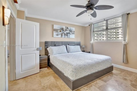 Condominio en venta en Hollywood, Florida, 1 dormitorio, 81.2 m2 № 1699367 - foto 23