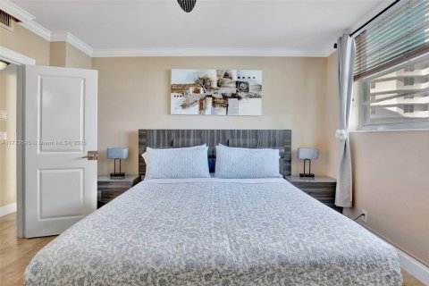 Condominio en venta en Hollywood, Florida, 1 dormitorio, 81.2 m2 № 1699367 - foto 26