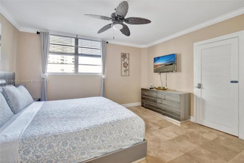 Condominio en venta en Hollywood, Florida, 1 dormitorio, 81.2 m2 № 1699367 - foto 20