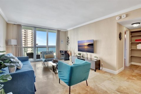 Condominio en venta en Hollywood, Florida, 1 dormitorio, 81.2 m2 № 1699367 - foto 5