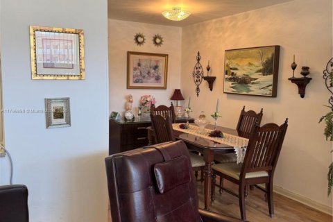 Condo in Sunrise, Florida, 1 bedroom  № 1696085 - photo 18