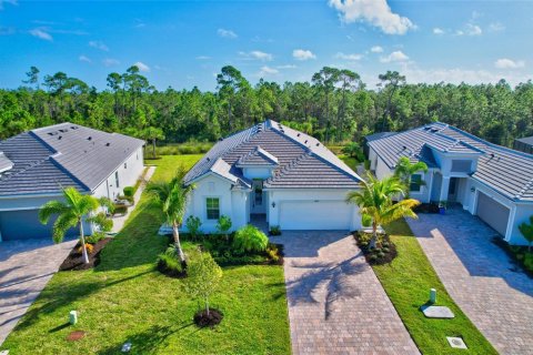 Casa en venta en Fort Myers, Florida, 4 dormitorios, 208.75 m2 № 2324098 - foto 25